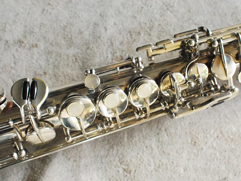 Selmer ソプラノサックス用リガチャー 銀メッキ セルマー・パリ ： アルトサックス リガチャー 銀メッキ