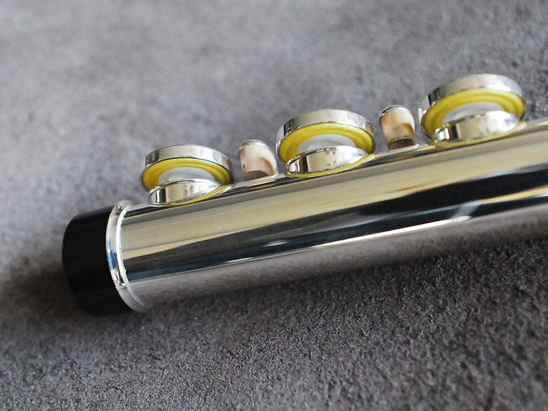 PEARL PF-665 FLUTE フルート 美品 PEARL PF-665 FLUTE フルート 美品