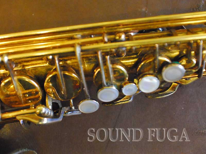A.SELMER MARK VI 彫刻付GP 20万番台 金メッキ アルトサックス A.SELMER MARK VI 彫刻付GP 20万番台 金メッキ アルトサックス