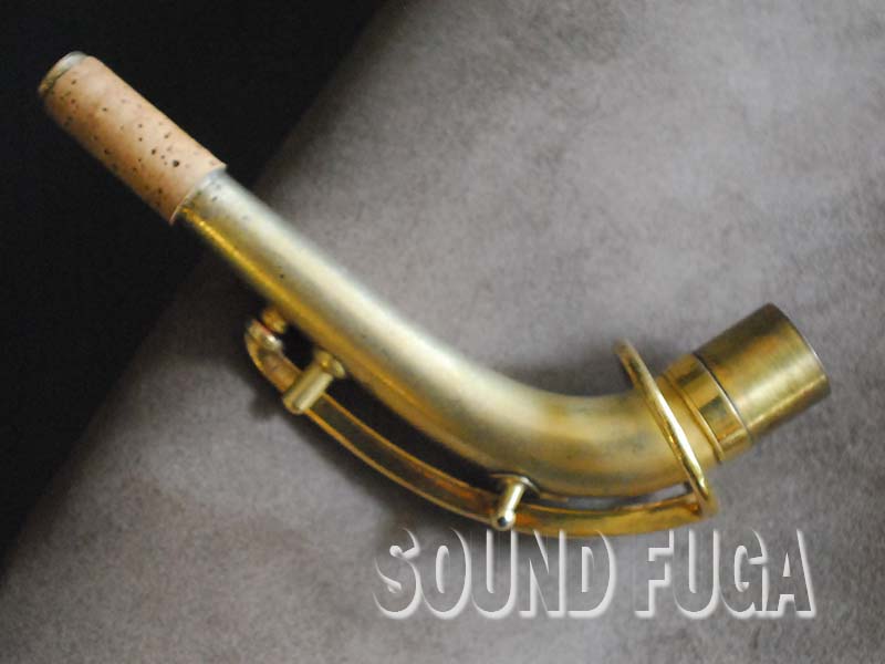 BUESCHER TRUETONE ブッシャー アルトサックス トゥルートーン BUESCHER ブッシャー ビッシャー TRUETONE トゥルートーン 中古